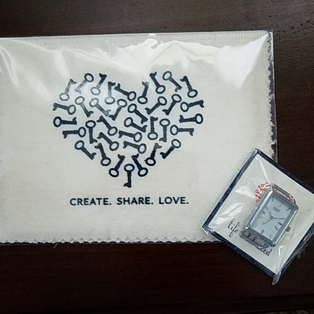Keep Collective Tank Time Piece and Cloth